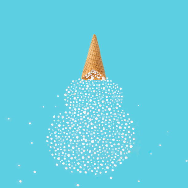 将雪花浇成雪人形状的冰淇淋蛋筒图片下载