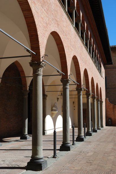 锡耶纳,托斯卡纳。圣卡特琳娜圣殿图片下载