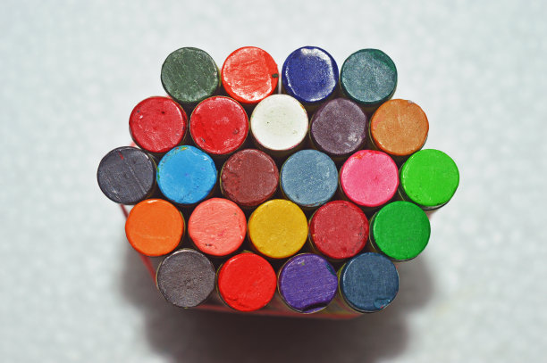 蜡笔的背景图片下载