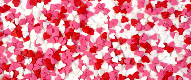 背景全景的粉红色，红色和白色的心图片下载