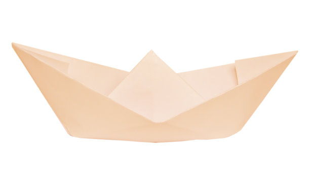 纸船孤立在白色之上图片下载