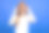 红头发的十几岁的女孩斜视，而拿着眼镜在她的手在一个蓝色的工作室背景图片下载