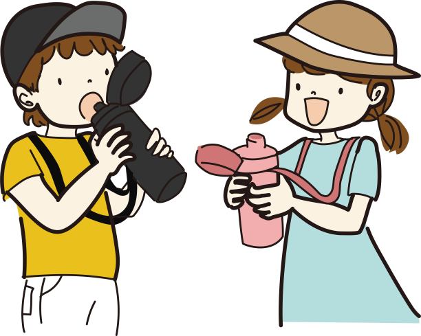 男孩女孩喝水图片下载