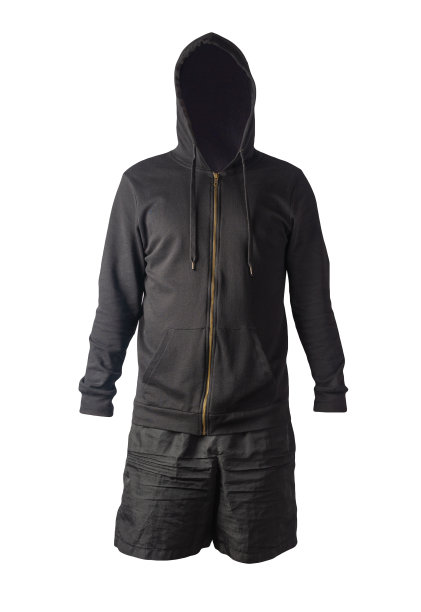 带有兜帽的熨斗拉链的运动衫和孤立在白色背景上的运动短裤。休闲运动服装图片下载