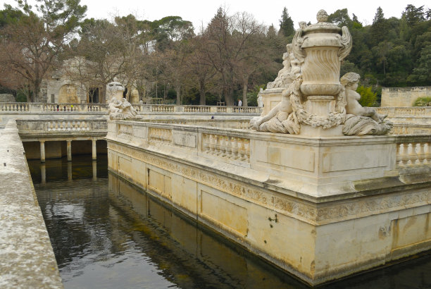 尼姆斯图片下载