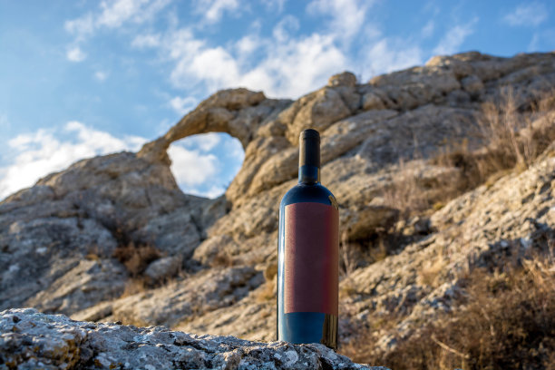 山中之酒图片下载