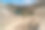 在加州内华达山脉环绕的巴尼湖的鸭子通道徒步旅行者图片下载