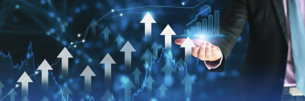 商人使用持有符号箭头向上，股票图形和图表背景，概念增长业务和投资，股票市场和战略，制定市场计划和股票市场波动图片下载