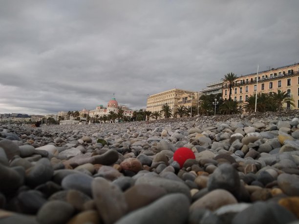 不错,法国的天际线图片下载