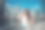 穿着时尚夏装的快乐女游客（不可辨认）图片下载