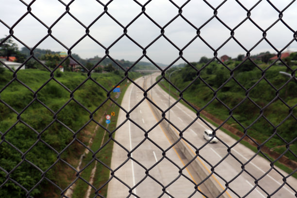 以网堵显示高速公路道路图片下载