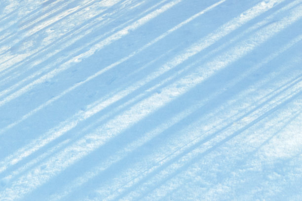 雪中的阴影和图案图片下载