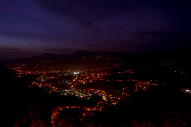 Karabük耶尼斯区夜长曝光图片下载