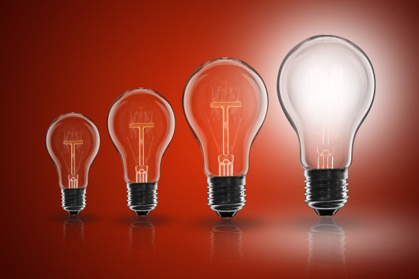 创意概念-灯泡上的颜色背景图片下载