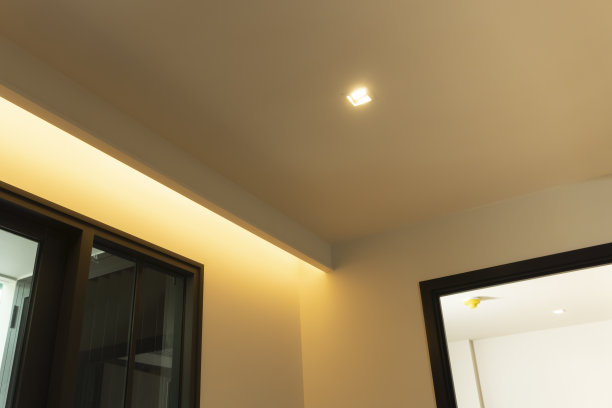 豪华房间内隐藏的LED照明图片下载