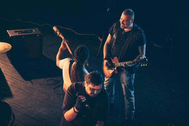摇滚乐队表演图片下载