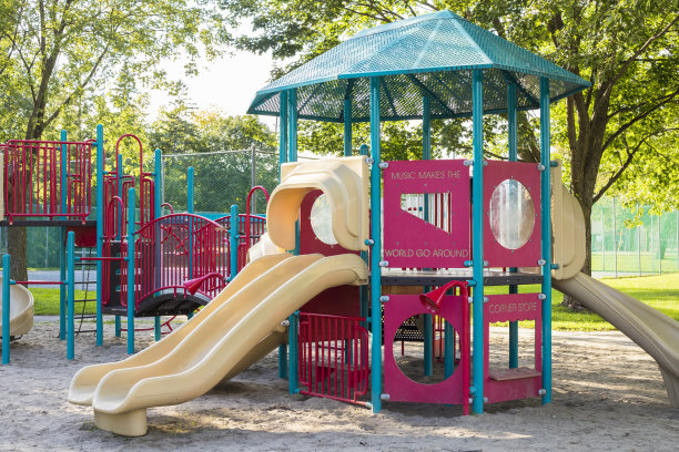 公园里的操场图片下载