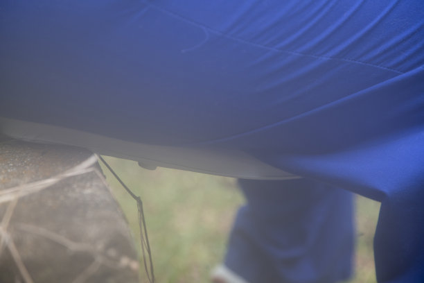 坐上马桶座图片下载