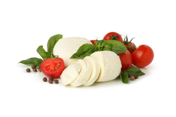 马苏里拉奶酪，胡椒，番茄和罗勒孤立在白色背景图片下载