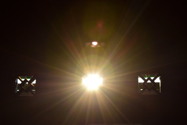 下午从通风口进来的光图片下载