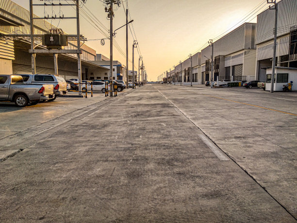 空无一人的道路图片下载