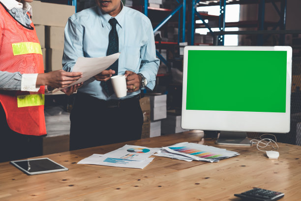 仓库仓库电脑绿屏显示图片下载