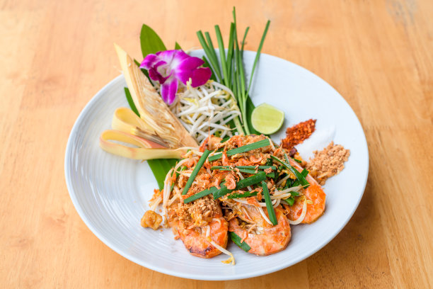 泰式虾仁炒面图片下载