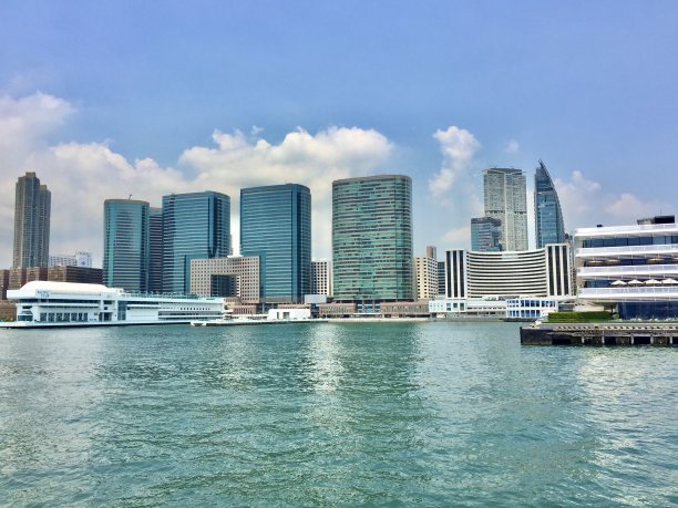 香港，正式名称为中华人民共和国香港特别行政区(香港特区)，是中华人民共和国的都会区和特别行政区。图片下载