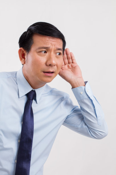 不高兴，伤心，消极的商人听到坏消息图片下载