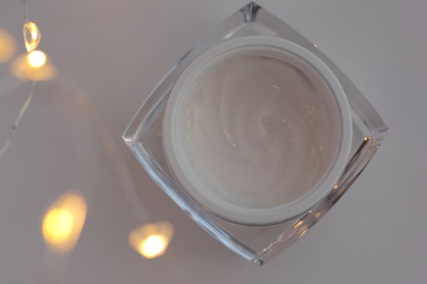 冬天皮肤护理图片下载