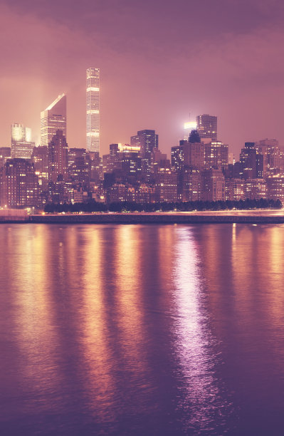 曼哈顿晚上的天际线，色调，纽约市，图片下载