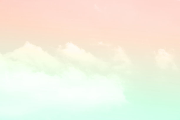 柔和的渐变天空。图片下载