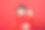 一个中国女孩提着灯笼庆祝春节图片下载