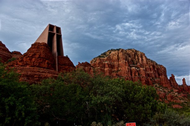 岩石中的教堂，塞多纳，美国图片下载