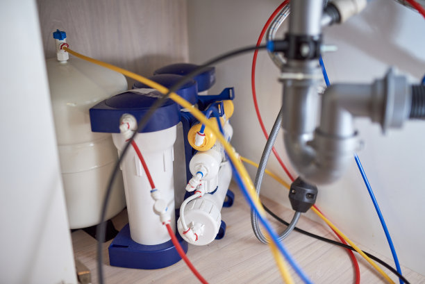 反渗透系统。滤水器图片下载