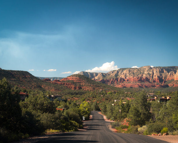 塞多娜就要来了图片下载