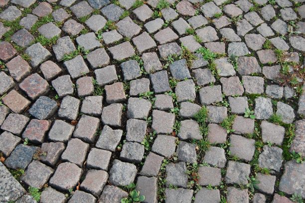 曲线形铺路石图片下载