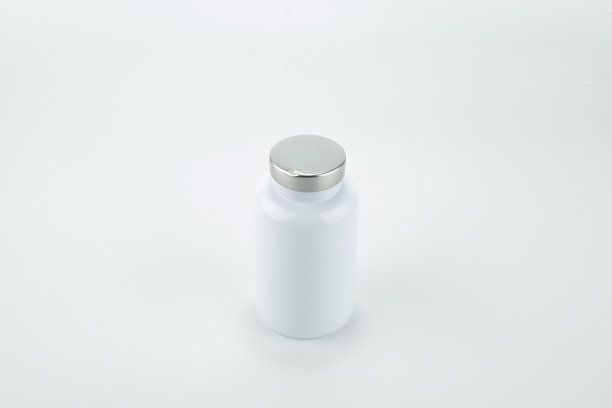 药丸瓶孤立在白色背景。图片下载