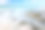 干净的海浪流过海滩上的岩石素材图片