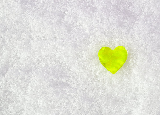 概念情人节:照亮心中的雪图片下载