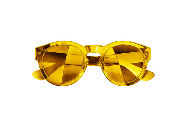 金色太阳镜白色背景孤立特写，金色金属太阳镜，亮黄色金属太阳镜，奢华魅力时尚配饰设计，夏日沙滩度假，夜店派对风格图片下载