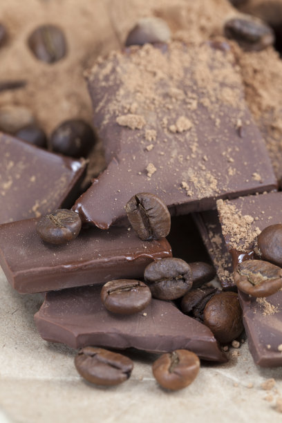 破碎的巧克力棒图片下载