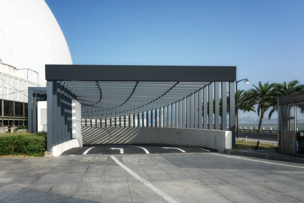 城市地下停车场进出口业务图片下载