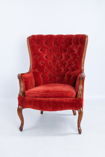 扶手椅一种暗红色的老式扶手椅家具图片下载