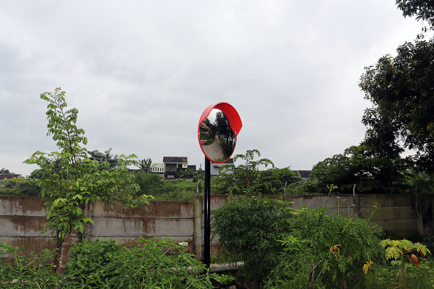 凸镜路图片下载