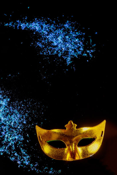 黄色的狂欢节面具用于化妆舞会。犹太节日。图片下载