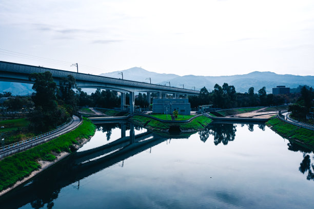 香港元朗区铁路的无人机图图片下载