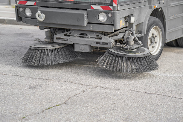 街道上的城市清洁车图片下载