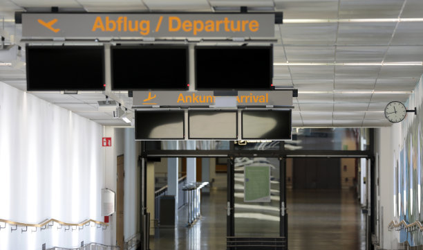 进出斯图加特机场的通道图片下载