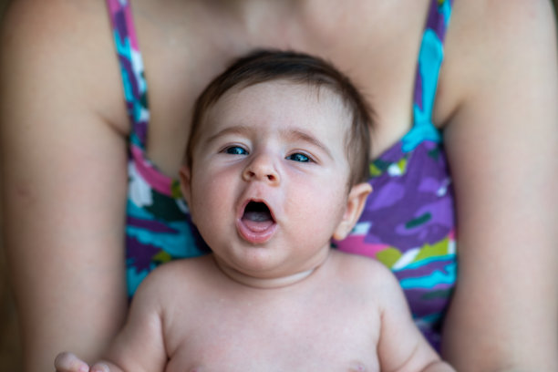 快乐的宝贝图片下载